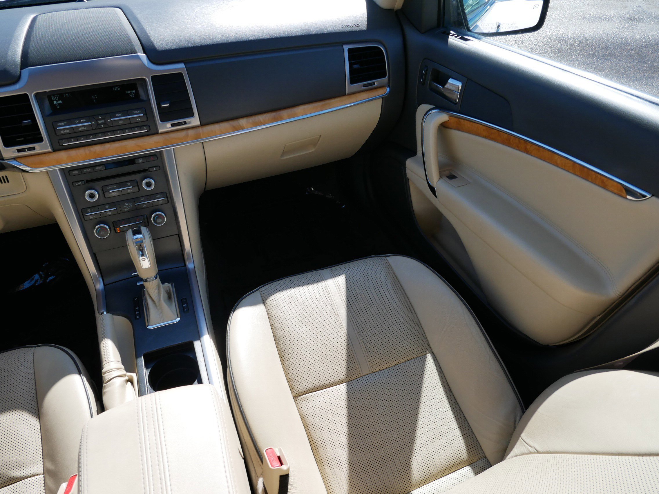 Used 2012 Lincoln MKZ FWD image 11