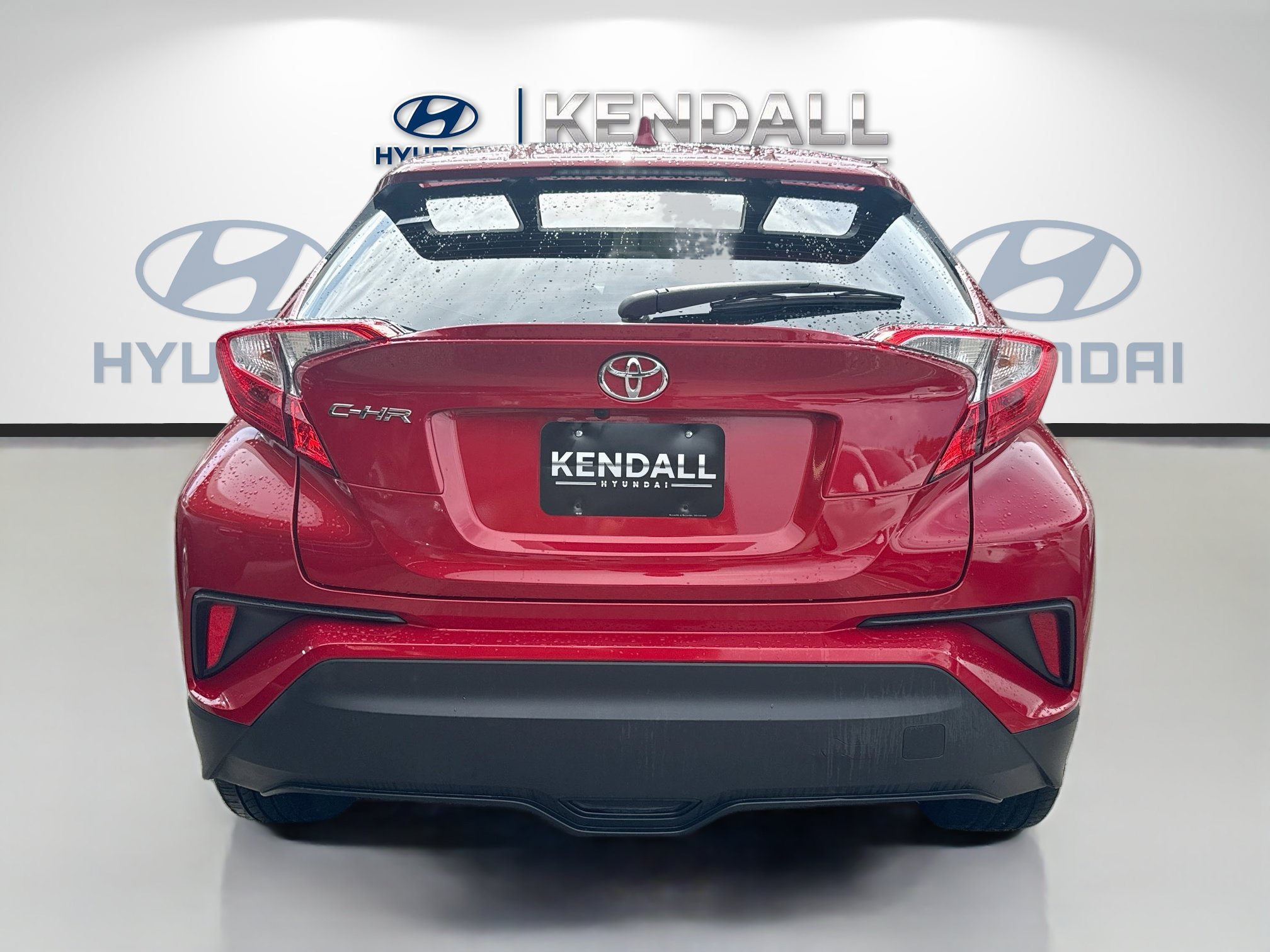 Used 2021 Toyota C-HR XLE FWD image 5