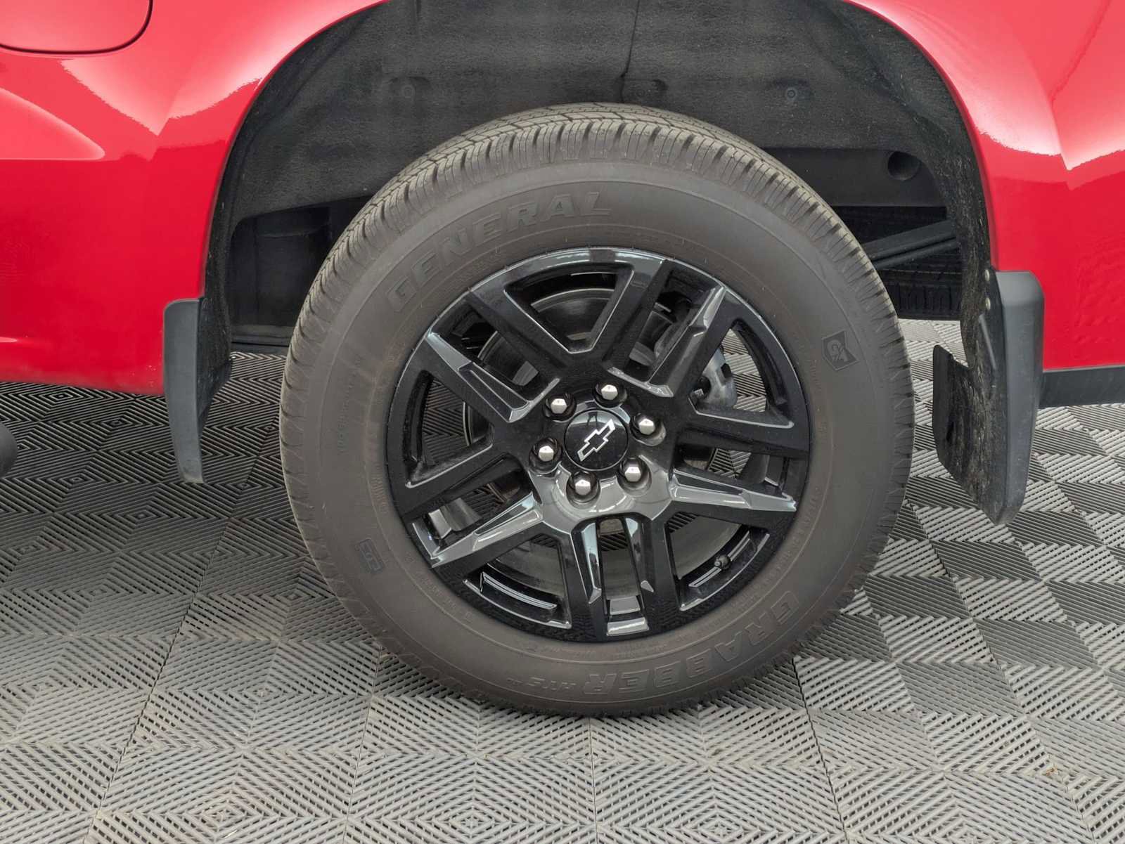 Used 2025 Chevrolet Silverado 1500 Custom w/ Rally Edition image 15