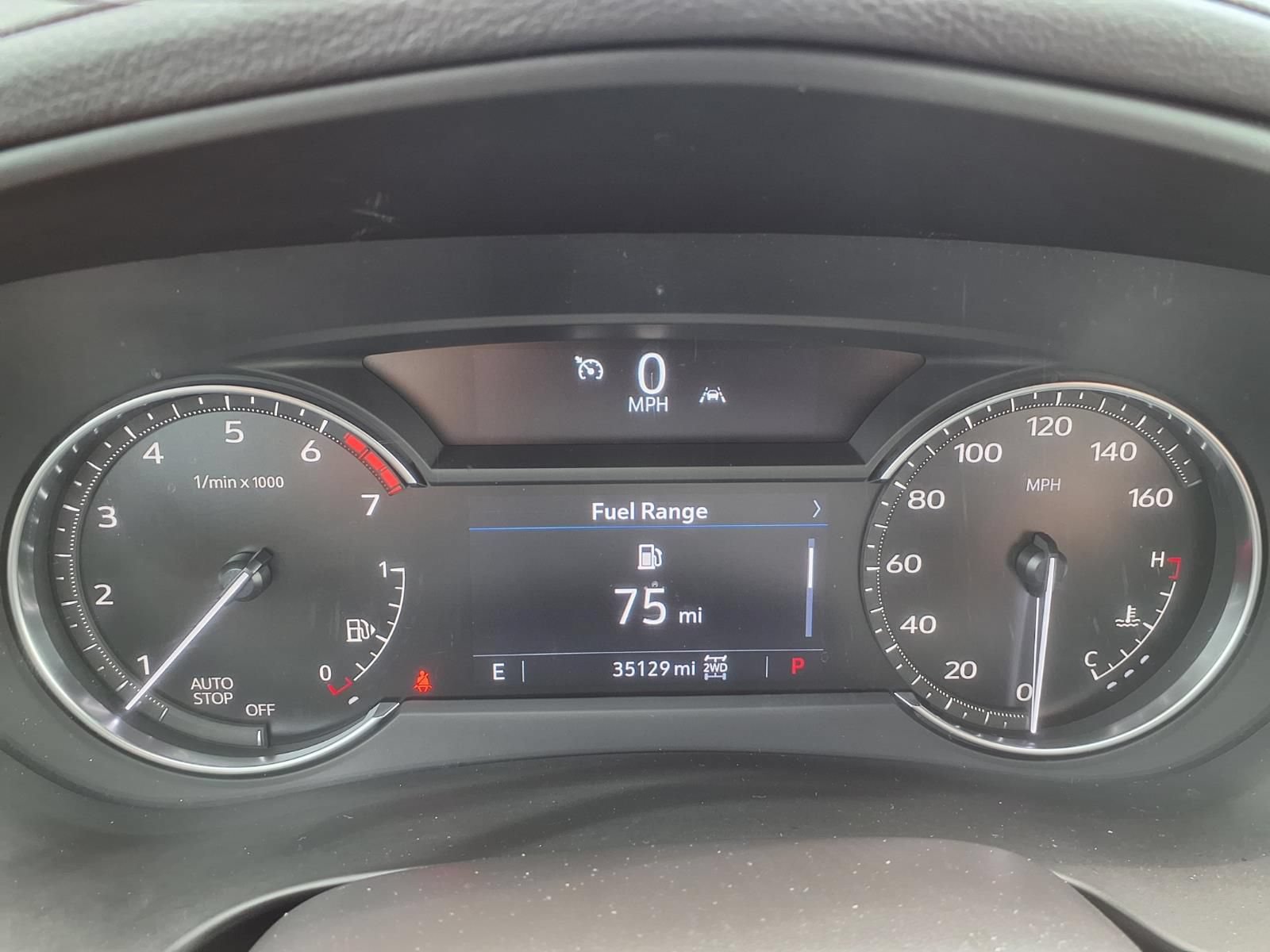 Used 2023 Cadillac XT4 Luxury w/ Cold Weather Package AWD/4WD image 19