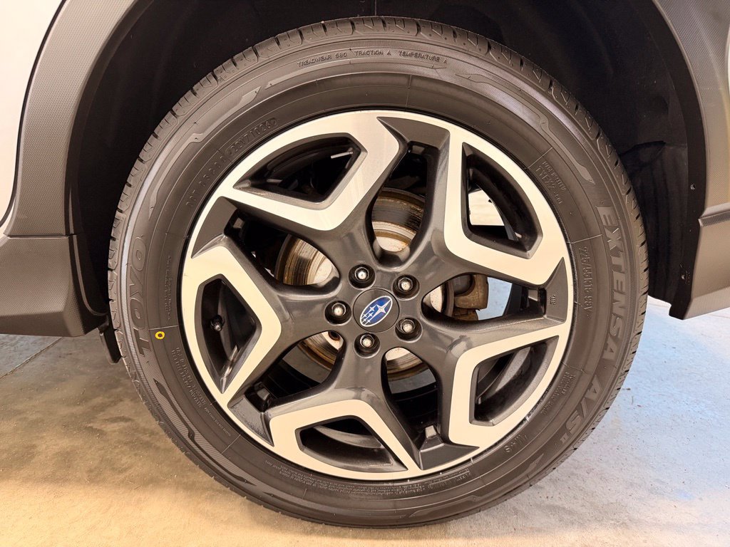 Used 2019 Subaru Crosstrek 2.0i Limited w/ Moonroof Package w/Navigation AWD/4WD image 11