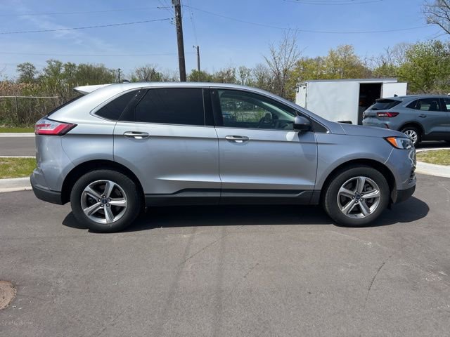 Used 2022 Ford Edge SEL w/ Convenience Package AWD/4WD image 4