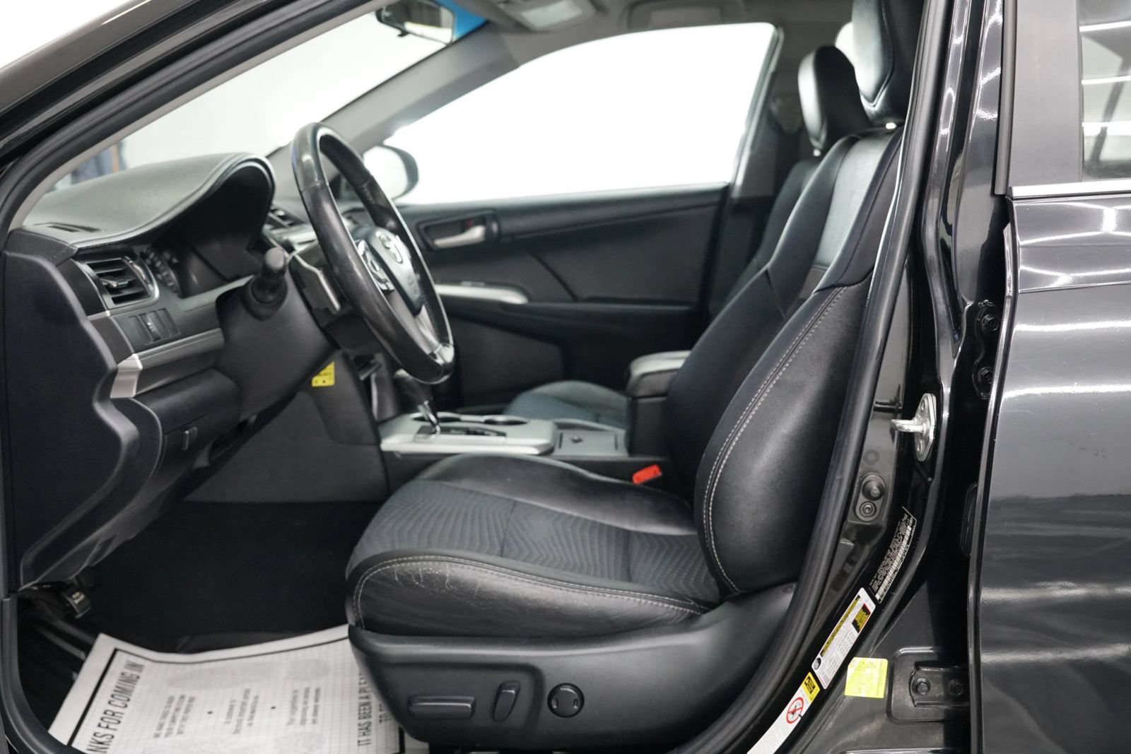 Used 2013 Toyota Camry SE FWD image 18
