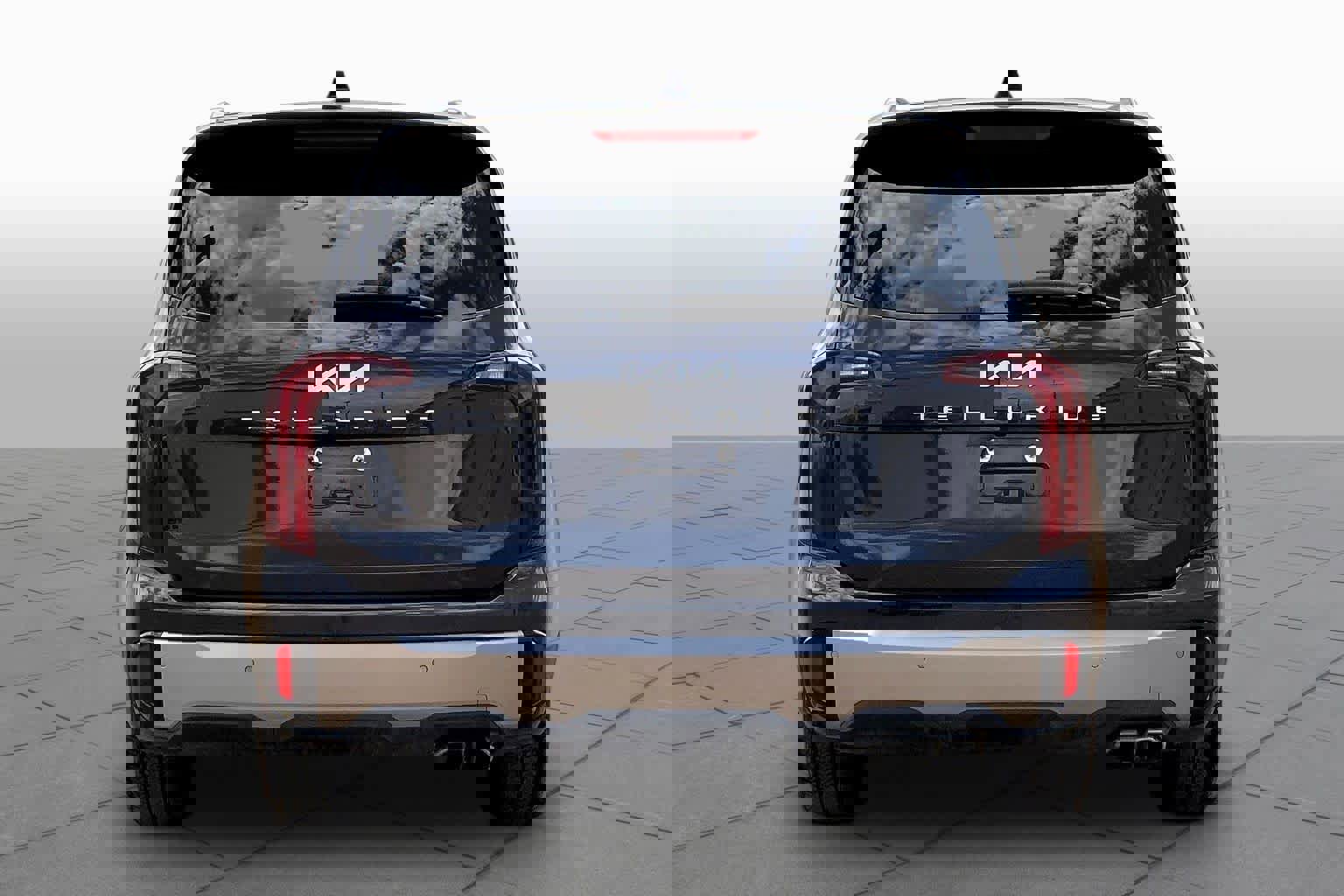 Used 2025 Kia Telluride S image 4