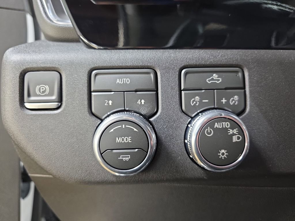 New 2026 GMC Sierra 1500 SLE image 24