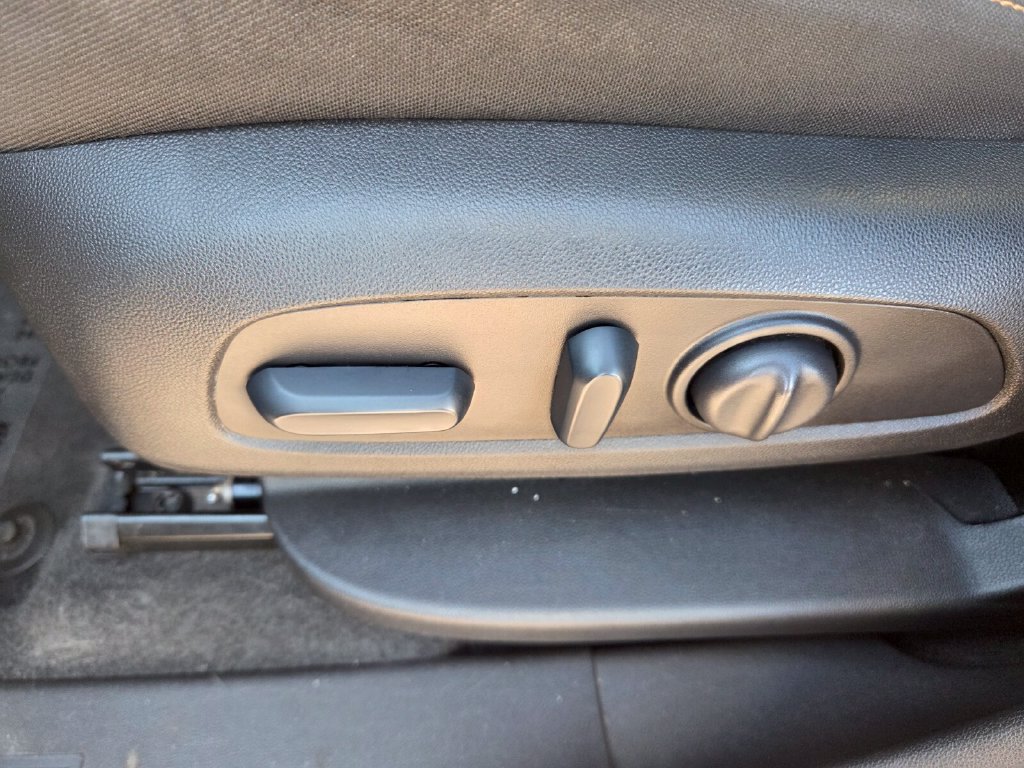 Used 2024 Chevrolet Equinox LT AWD/4WD image 6