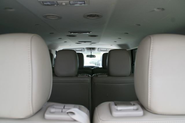 Used 2019 Nissan NV 3500 SL RWD image 29