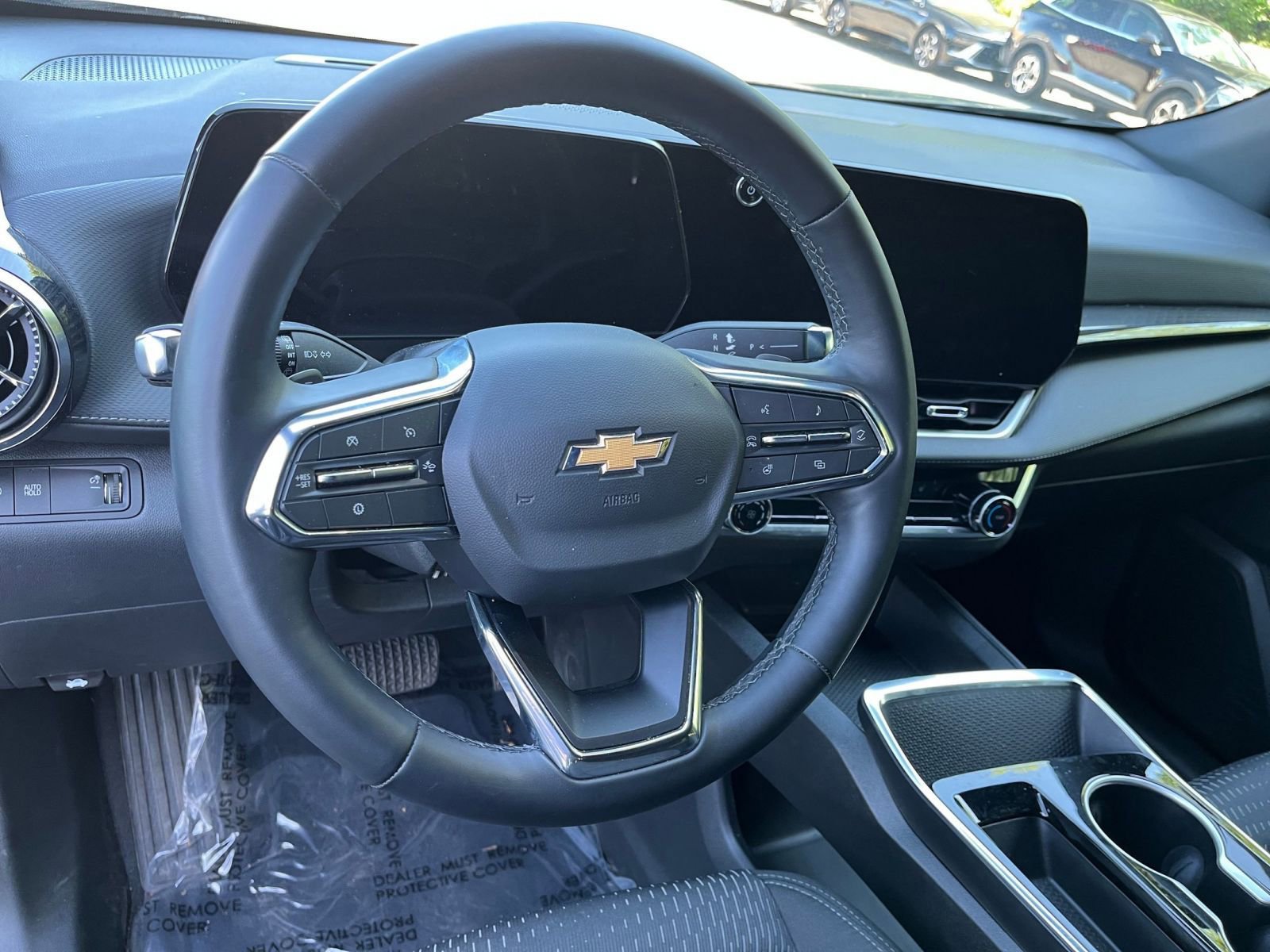 Used 2025 Chevrolet Equinox LT FWD image 28