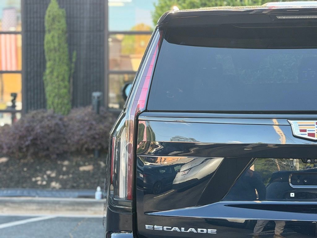 Used 2021 Cadillac Escalade ESV Sport Platinum AWD/4WD image 15