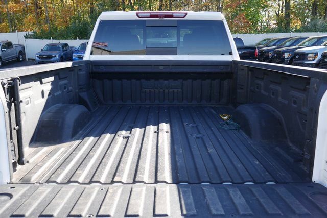 Used 2023 GMC Sierra 3500 SLT w/ SLT Premium Package image 12