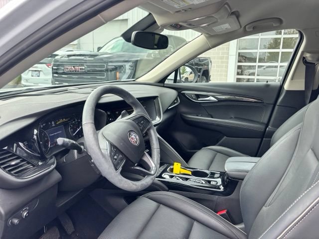 Used 2023 Buick Envision Essence AWD/4WD image 10