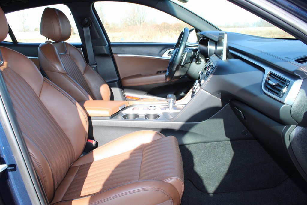 Used 2021 Genesis G70 3.3T image 20