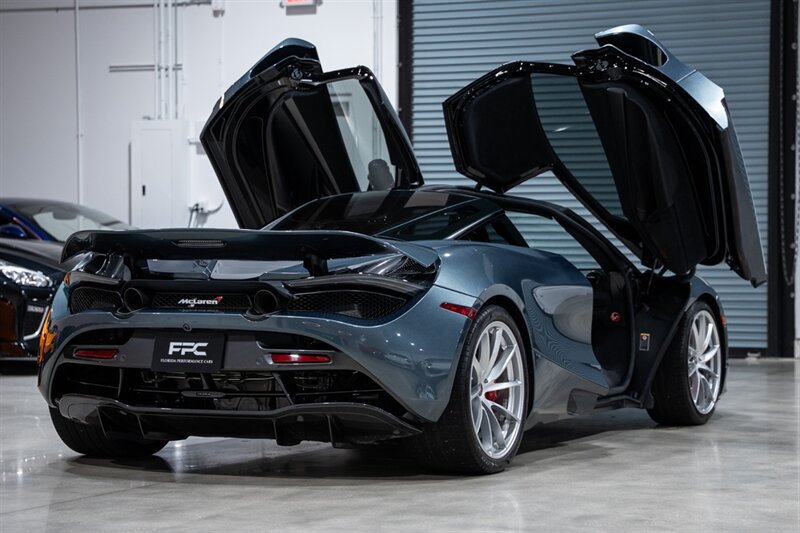 Used 2018 McLaren 720S Performance RWD image 15