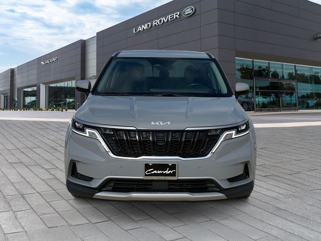 Used 2022 Kia Carnival EX FWD image 8