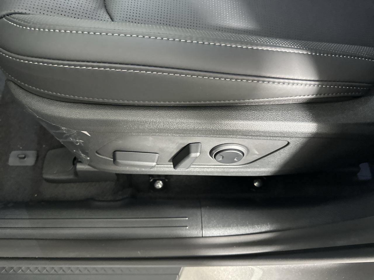New 2026 Kia Sorento EX FWD image 4