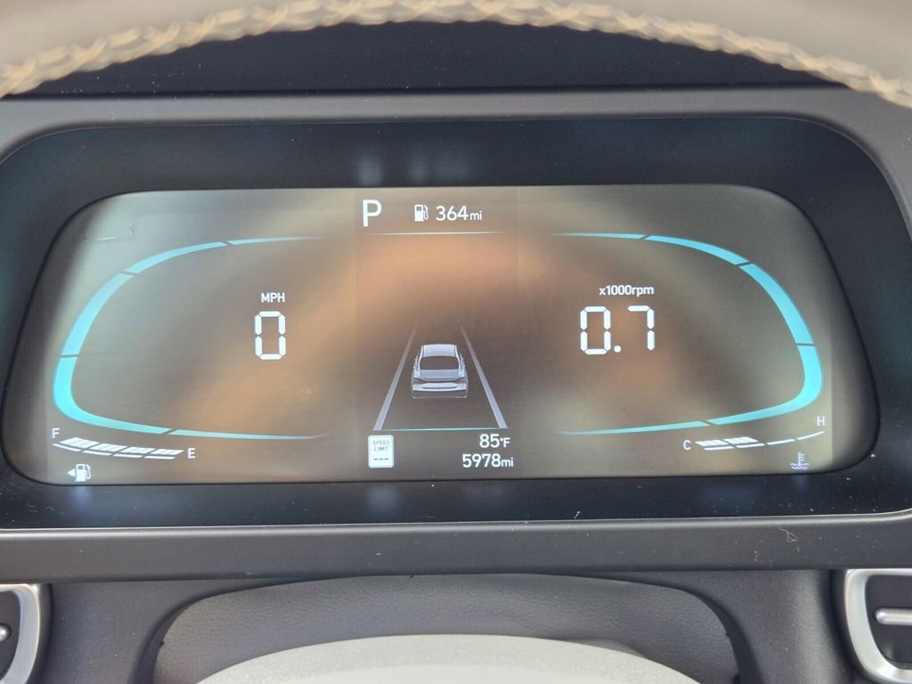 Certified 2025 Hyundai Elantra Sport image 24