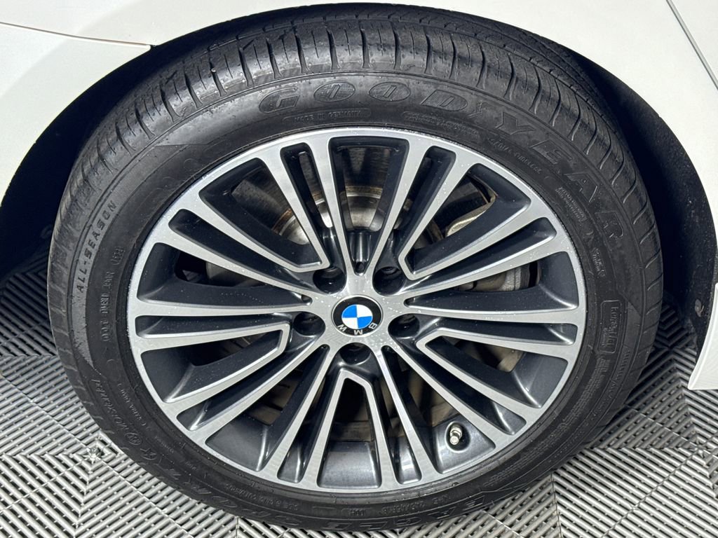 Used 2019 BMW 540i RWD image 17