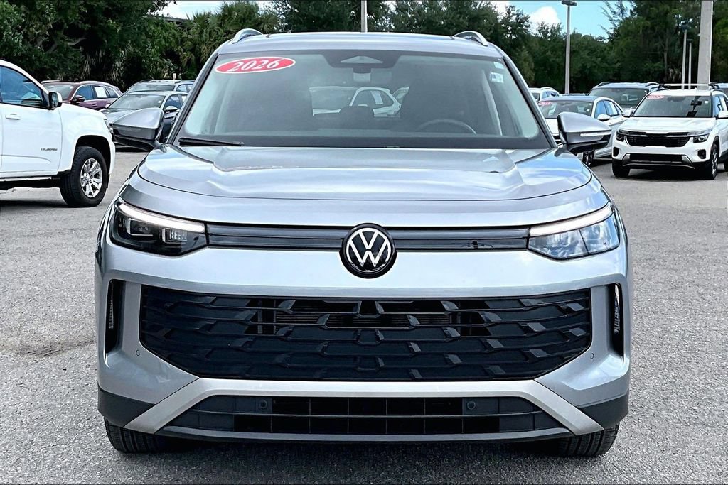 Certified 2026 Volkswagen Tiguan SE w/ Panoramic Sunroof Package FWD image 10