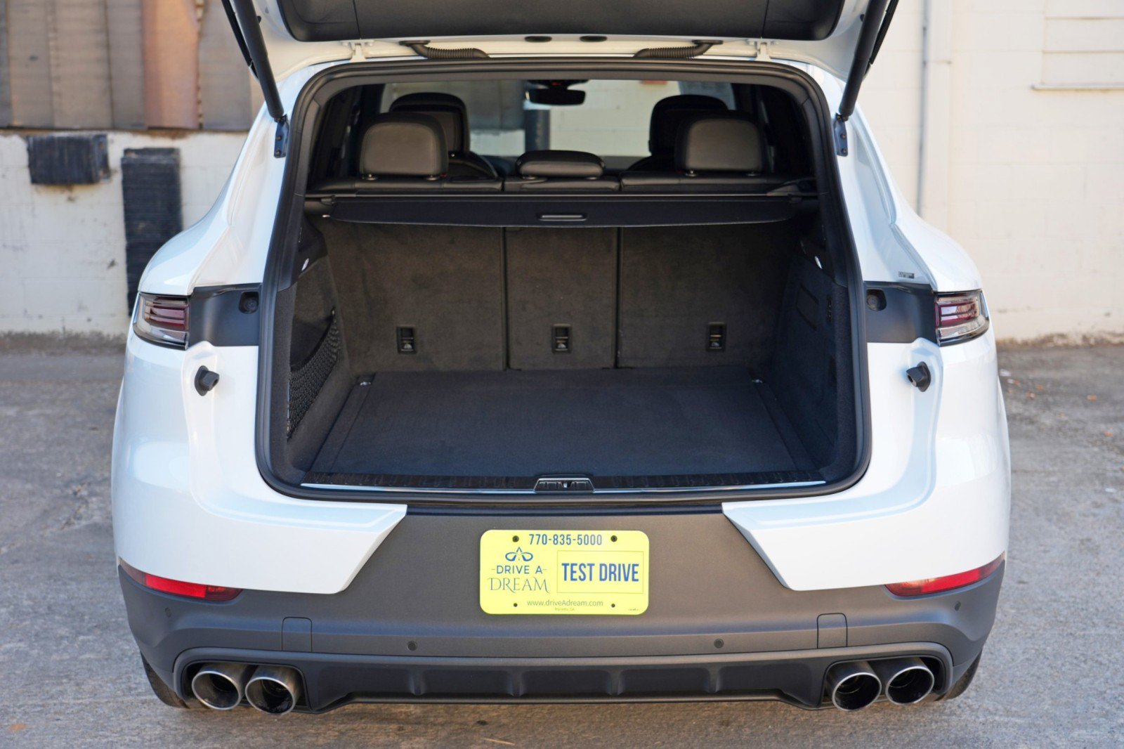 Used 2024 Porsche Cayenne S w/ Premium Package Plus AWD/4WD image 10