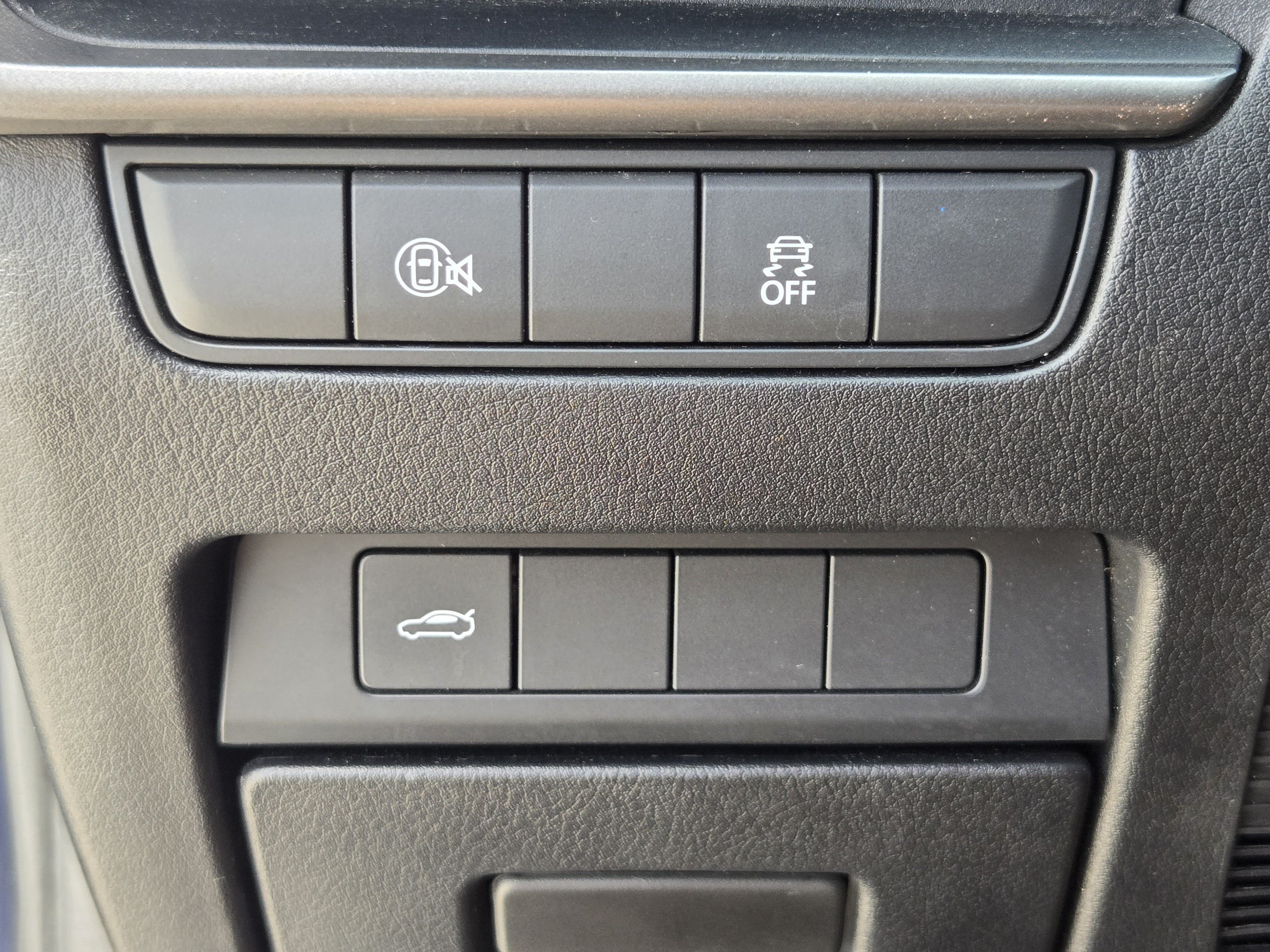 Used 2024 MAZDA MAZDA3 s FWD image 22