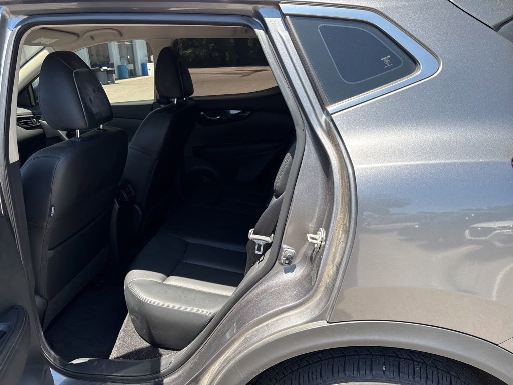 Used 2022 Nissan Rogue Sport SL AWD/4WD image 5