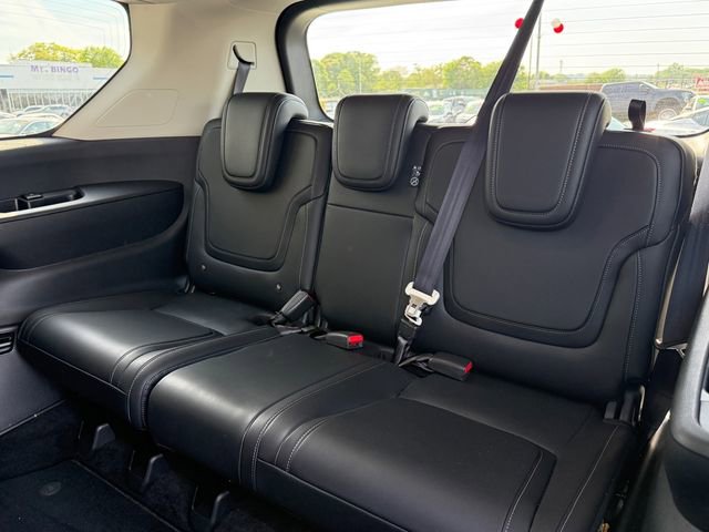 Used 2025 Nissan Armada SV image 13