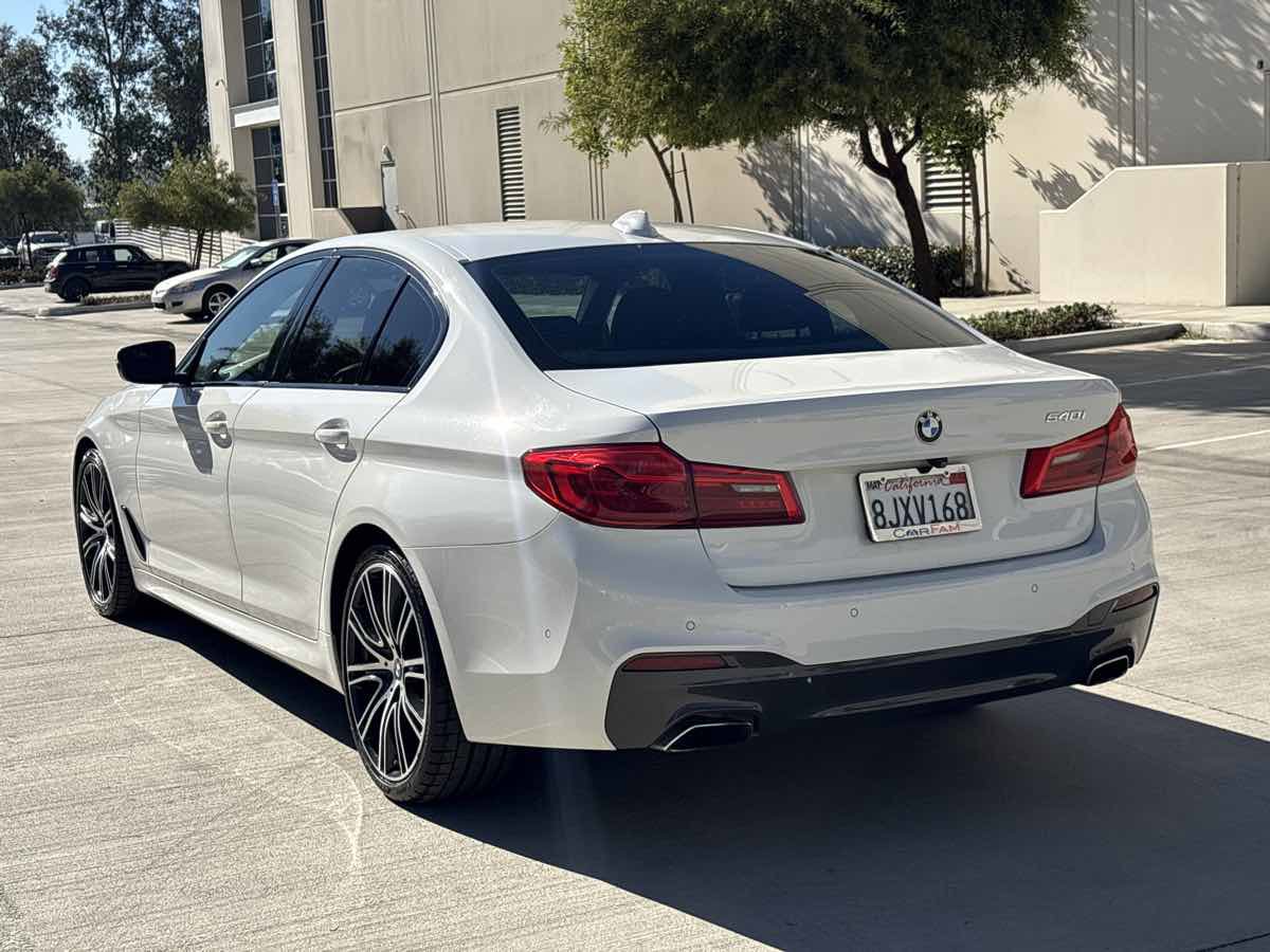 Used 2019 BMW 540i w/ M Sport Package image 5