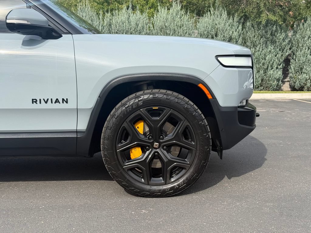 Used 2023 Rivian R1S Adventure AWD/4WD image 6