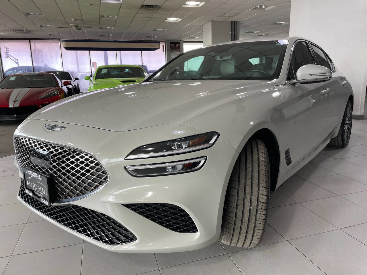 Used 2024 Genesis G70 2.5T image 3