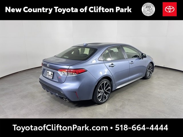 Used 2022 Toyota Corolla SE image 3