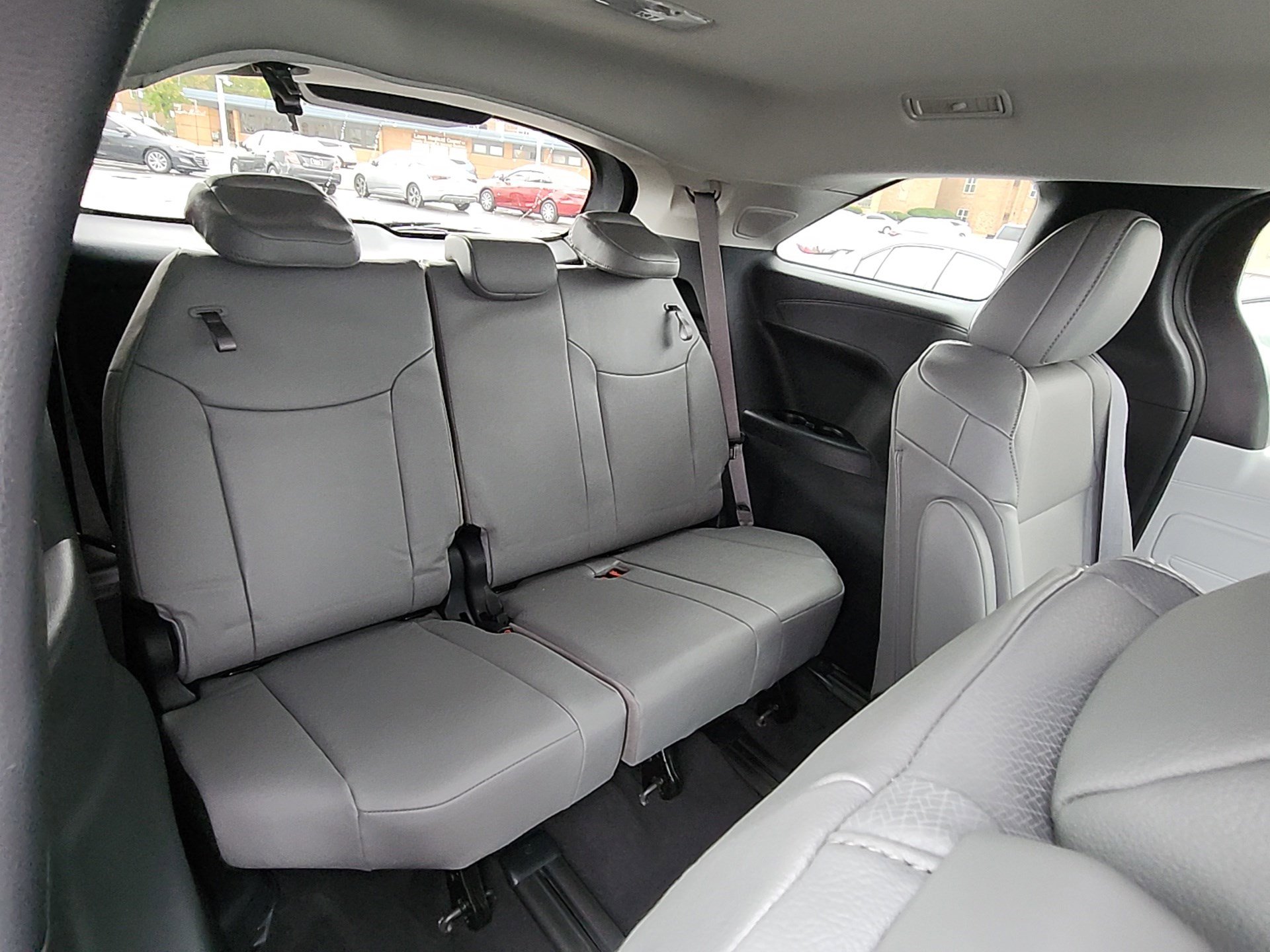 New 2025 Toyota Sienna XLE image 29