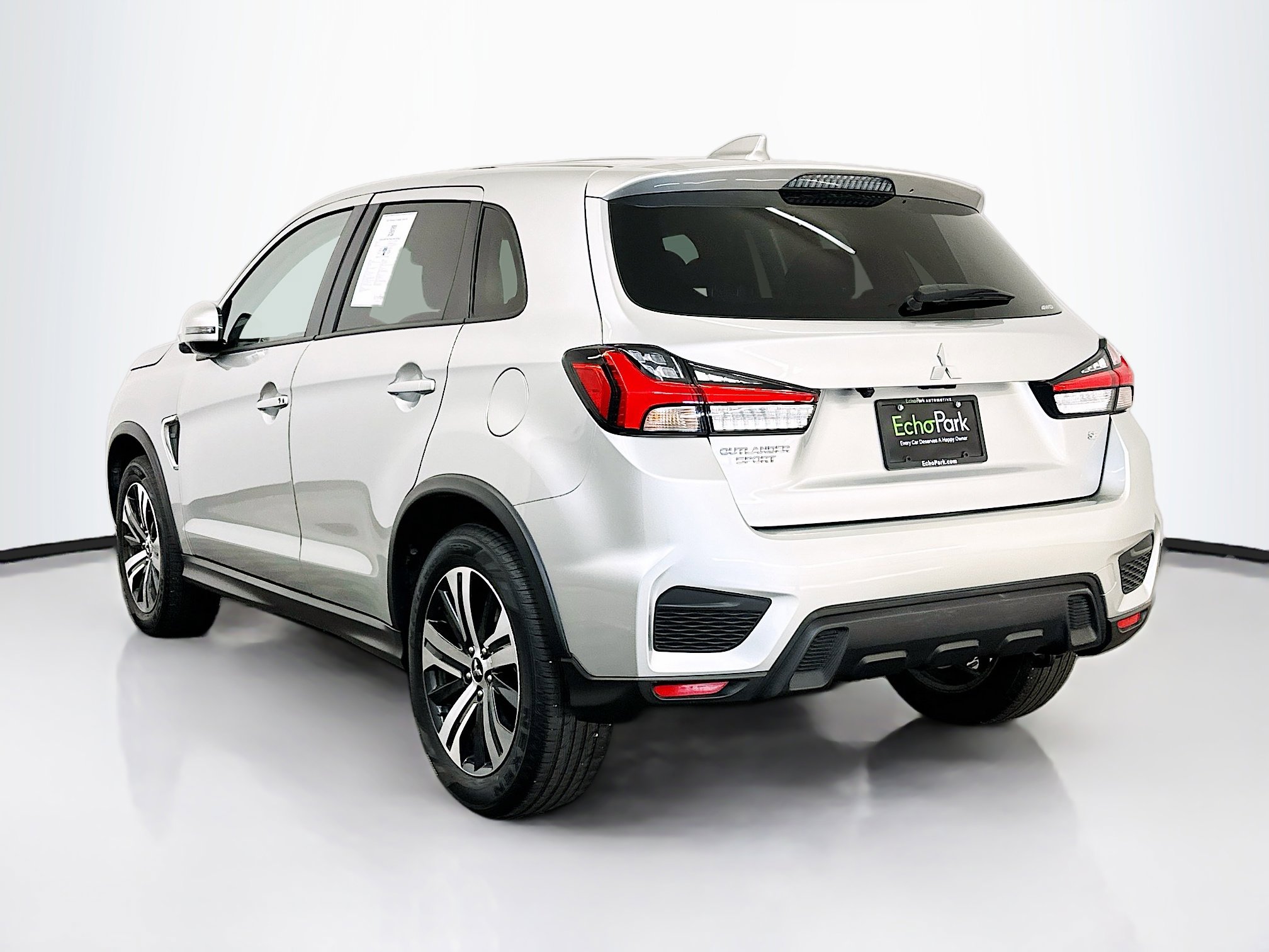 Used 2025 Mitsubishi Outlander Sport SE image 5