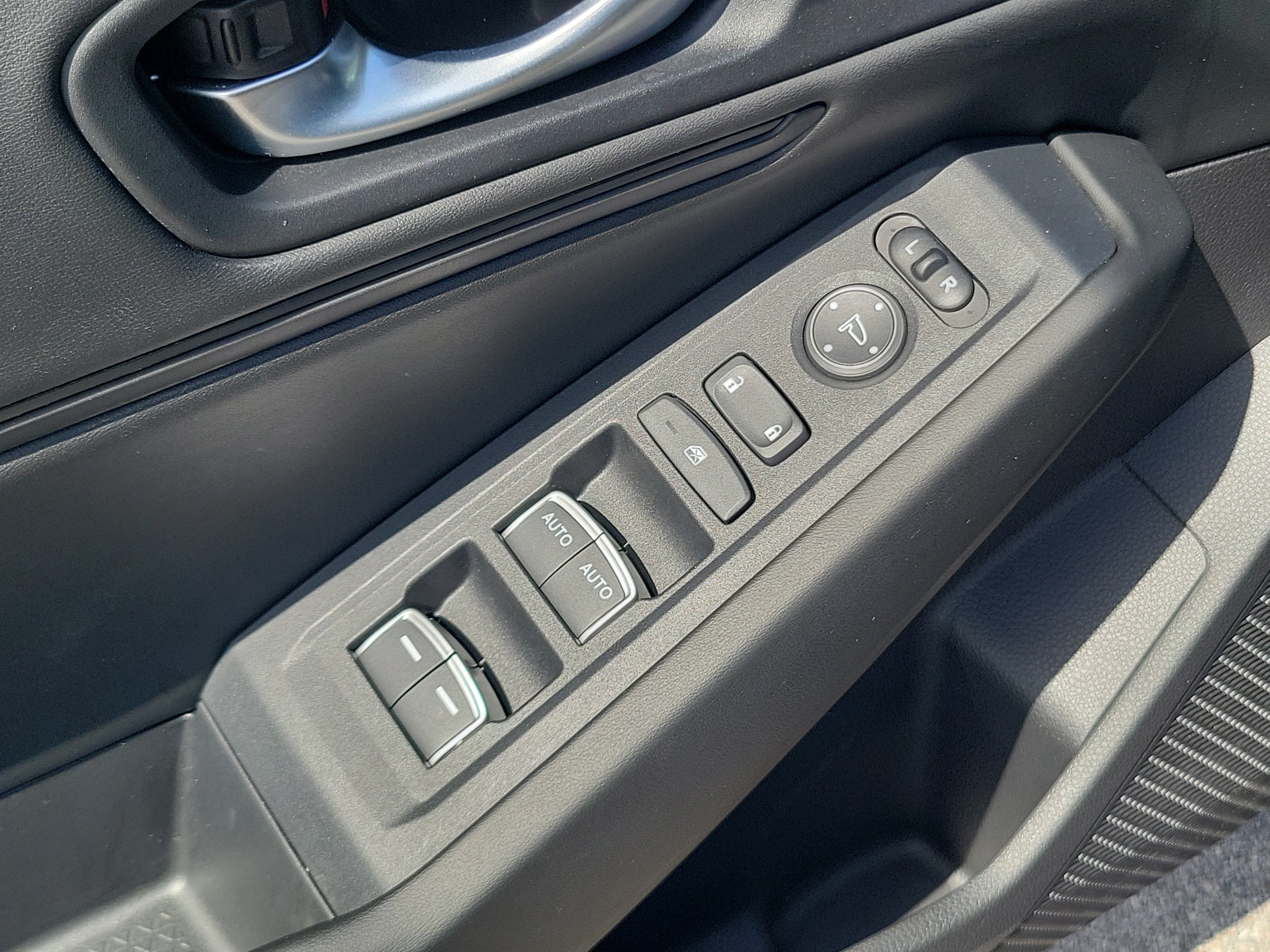 Used 2024 Honda Accord EX image 27