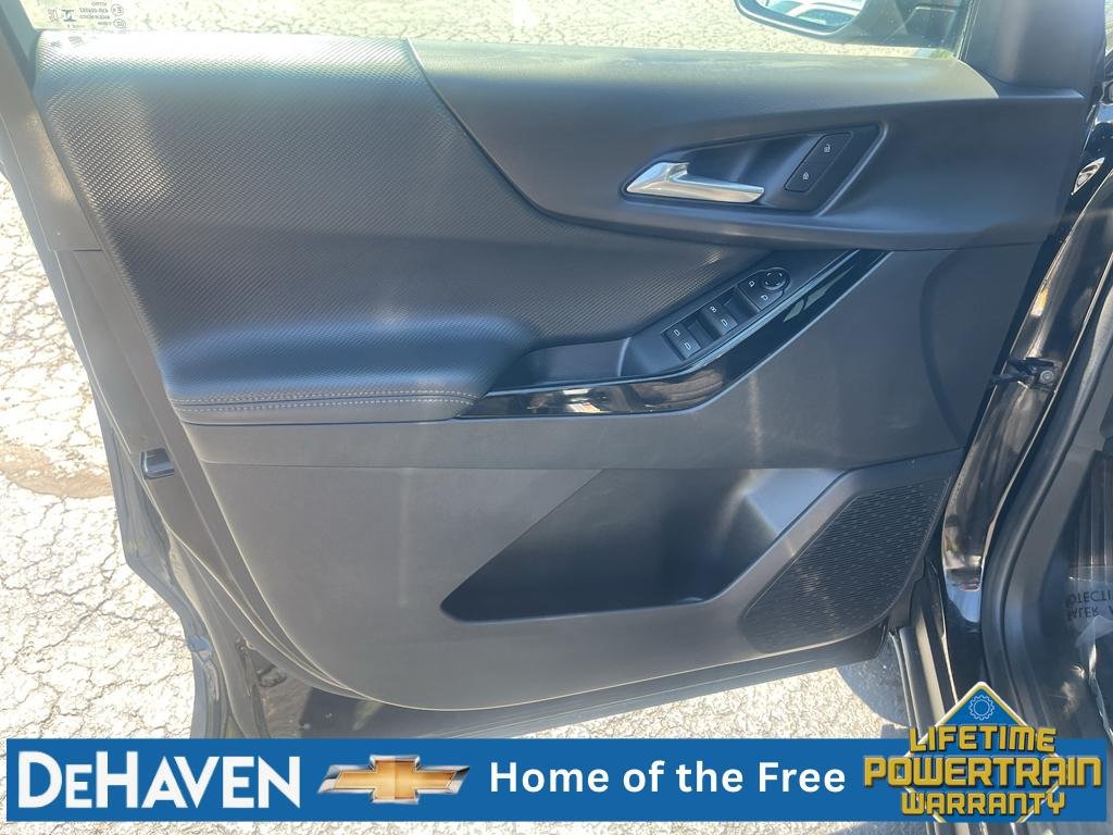 Used 2025 Chevrolet Equinox LT AWD/4WD image 20