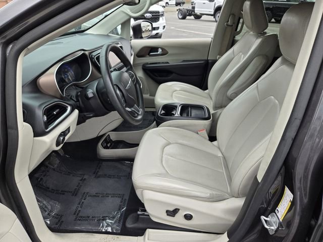 Used 2021 Chrysler Voyager Lxi FWD image 10