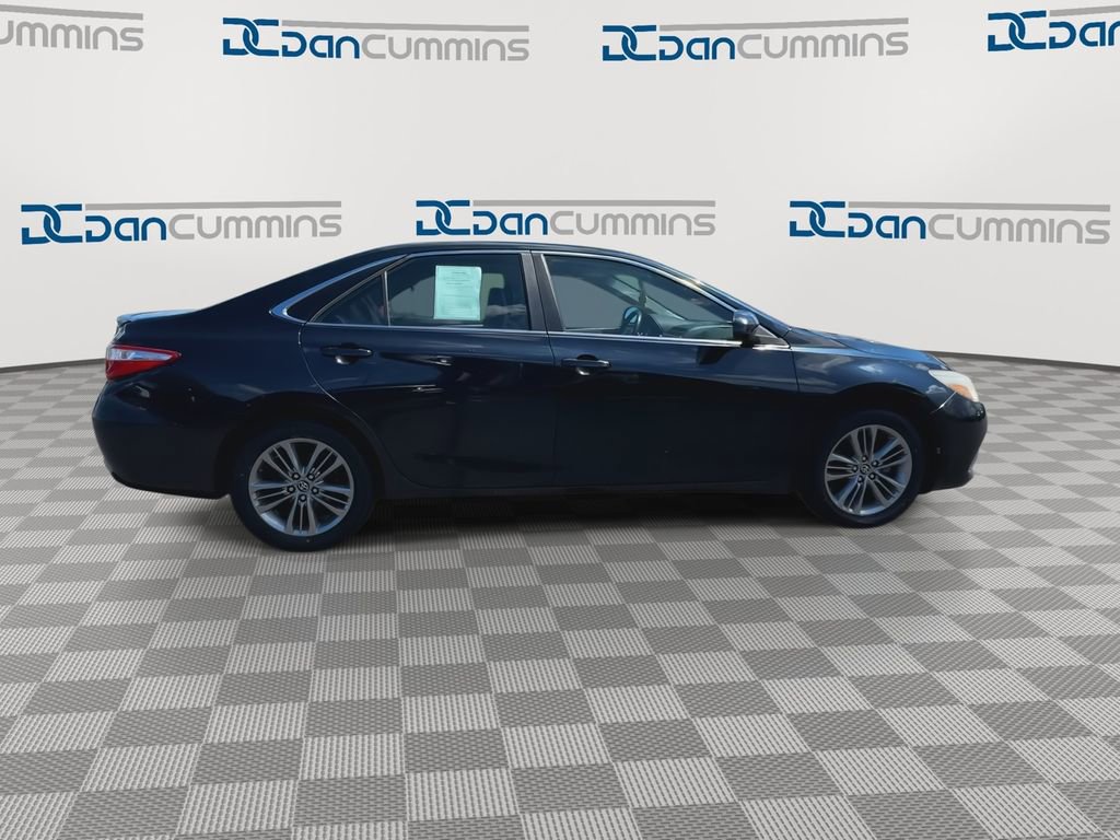 Used 2016 Toyota Camry SE image 9