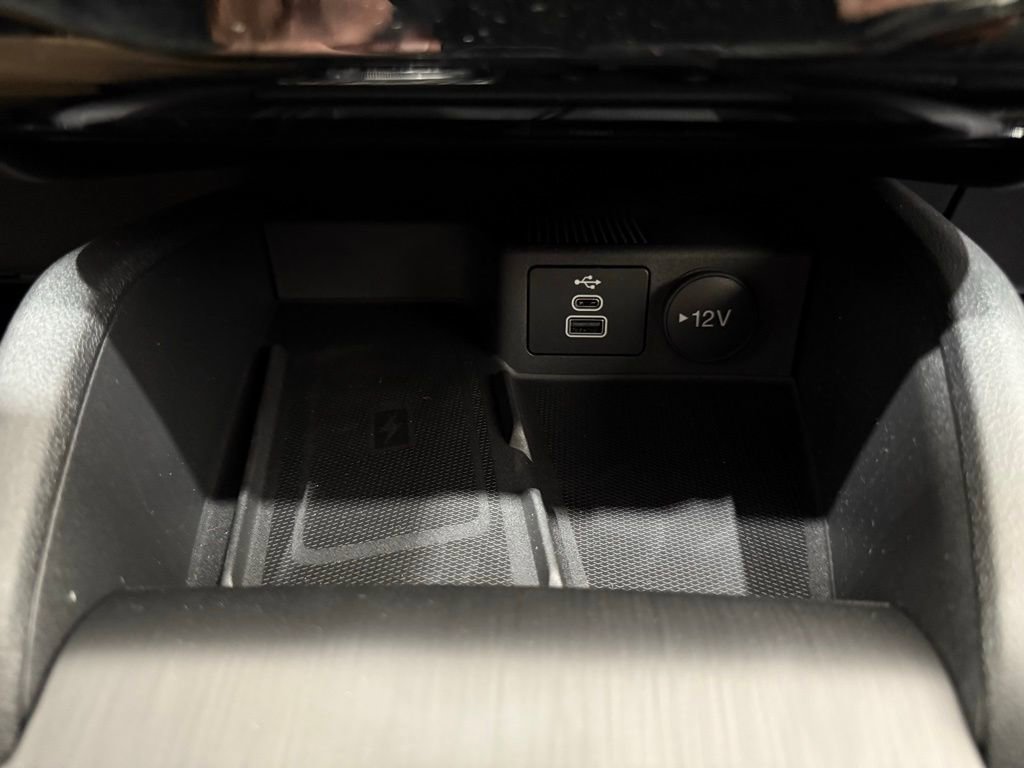 New 2025 Ford Escape SE w/ PHEV Premium Package image 40