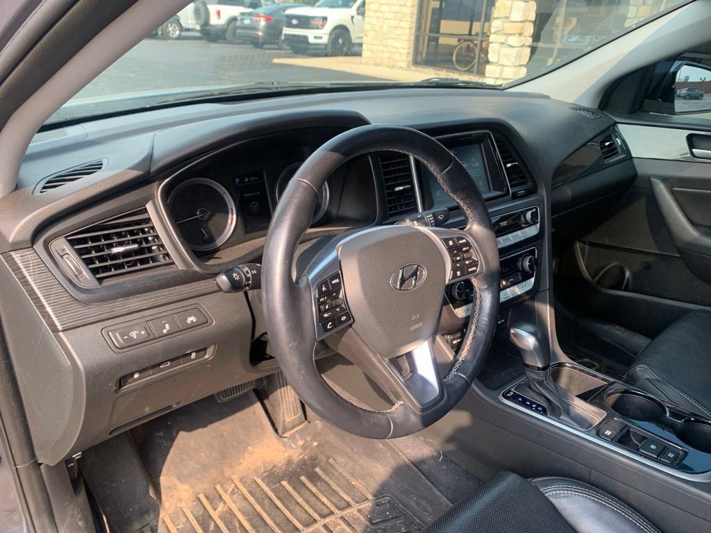 Used 2018 Hyundai Sonata Limited FWD image 24