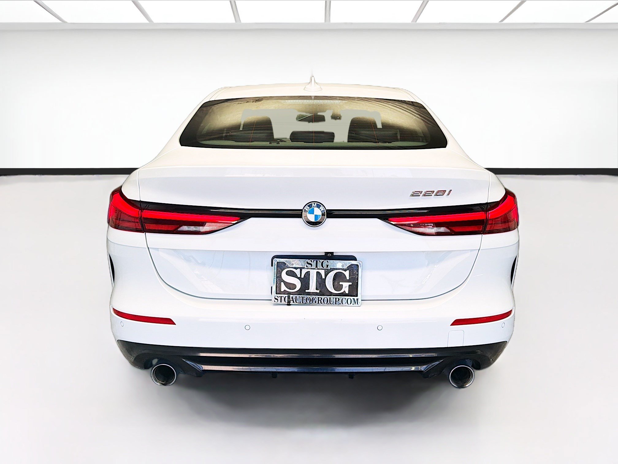 Used 2022 BMW 228i Gran Coupe FWD image 5