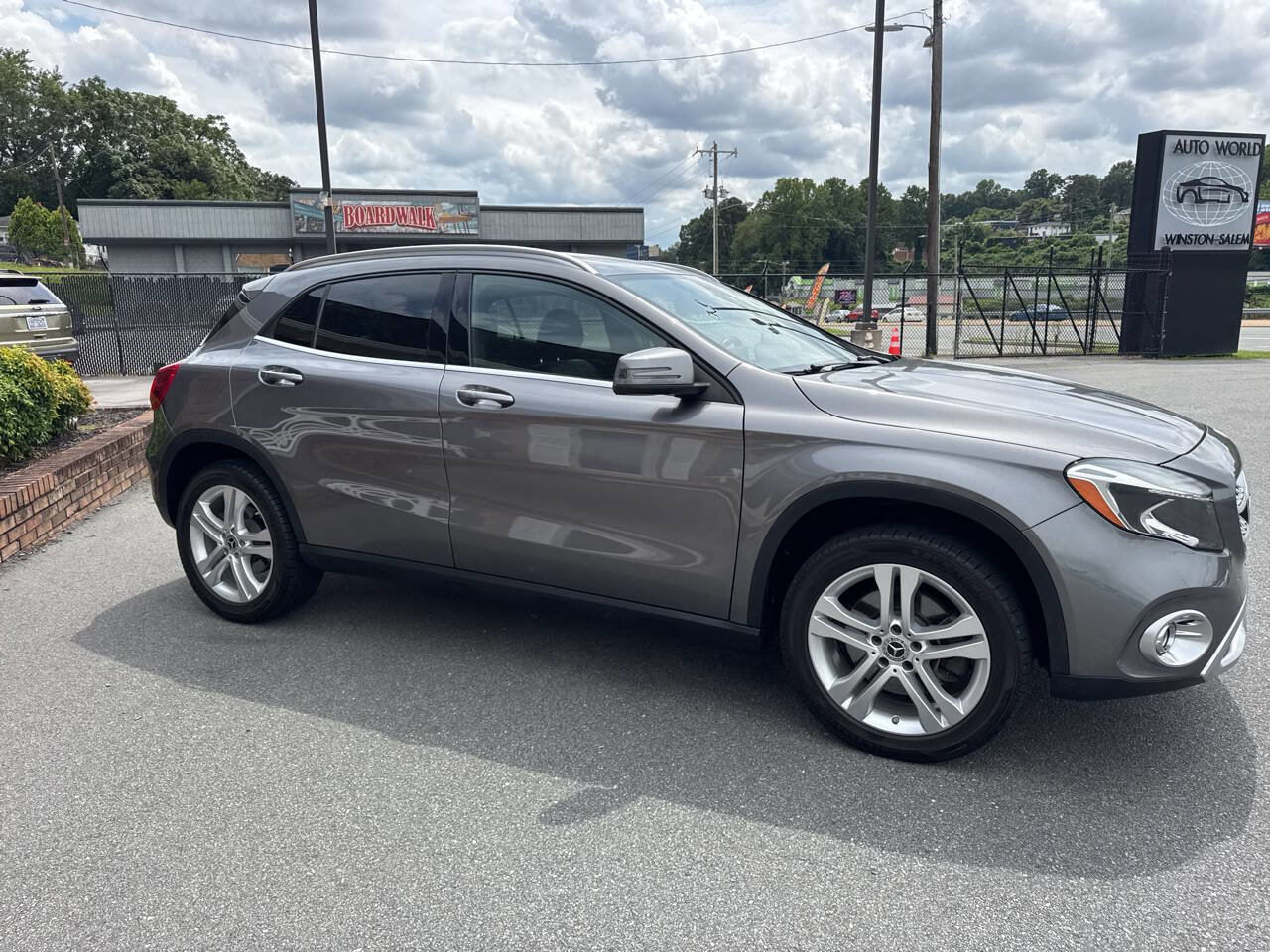 Used 2018 Mercedes-Benz GLA 250 4MATIC image 8
