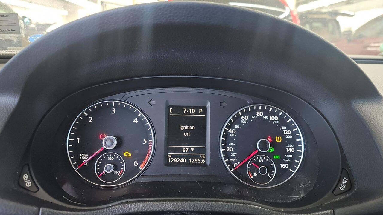 Used 2014 Volkswagen Passat TDI SE FWD image 7
