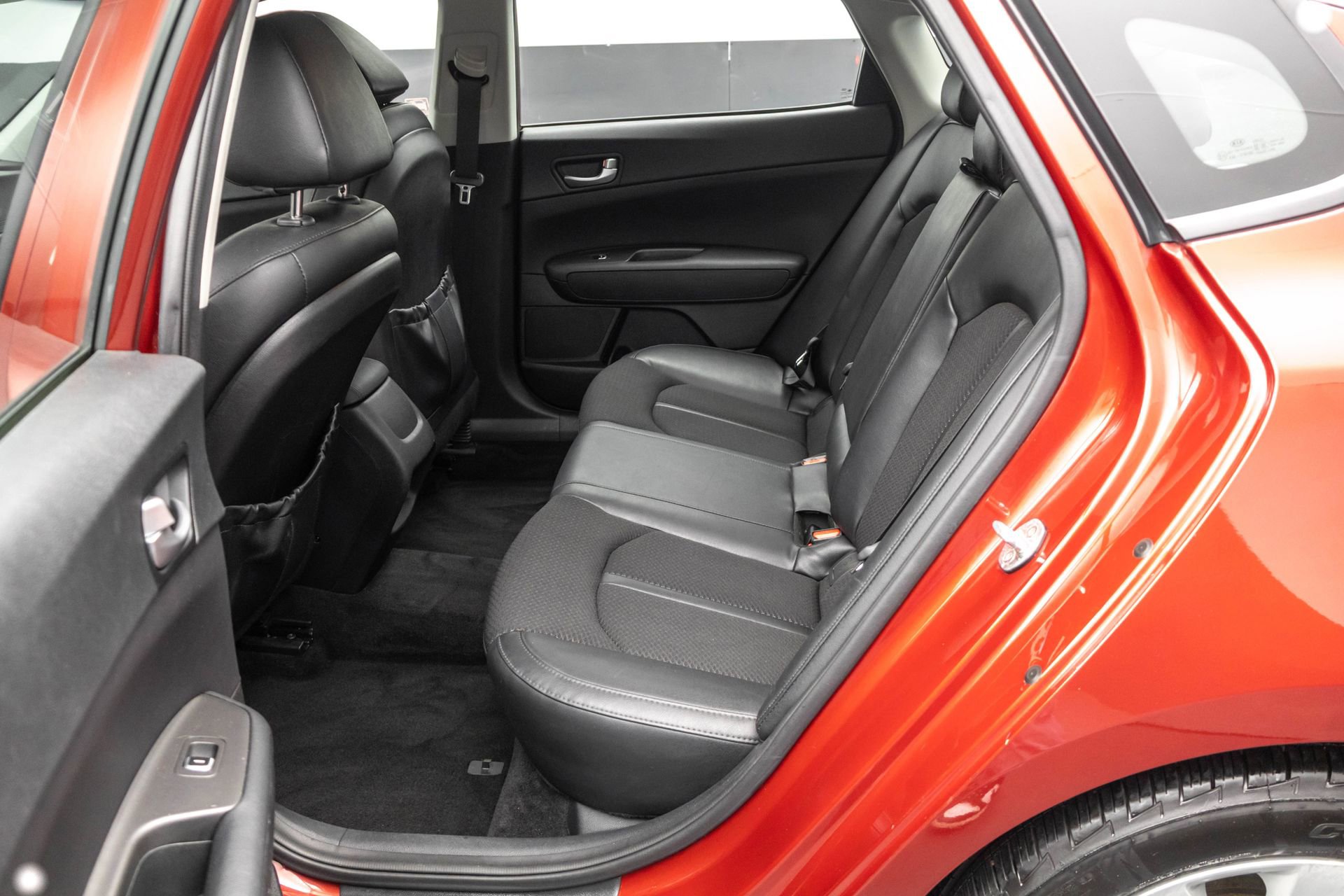 Used 2018 Kia Optima S image 28