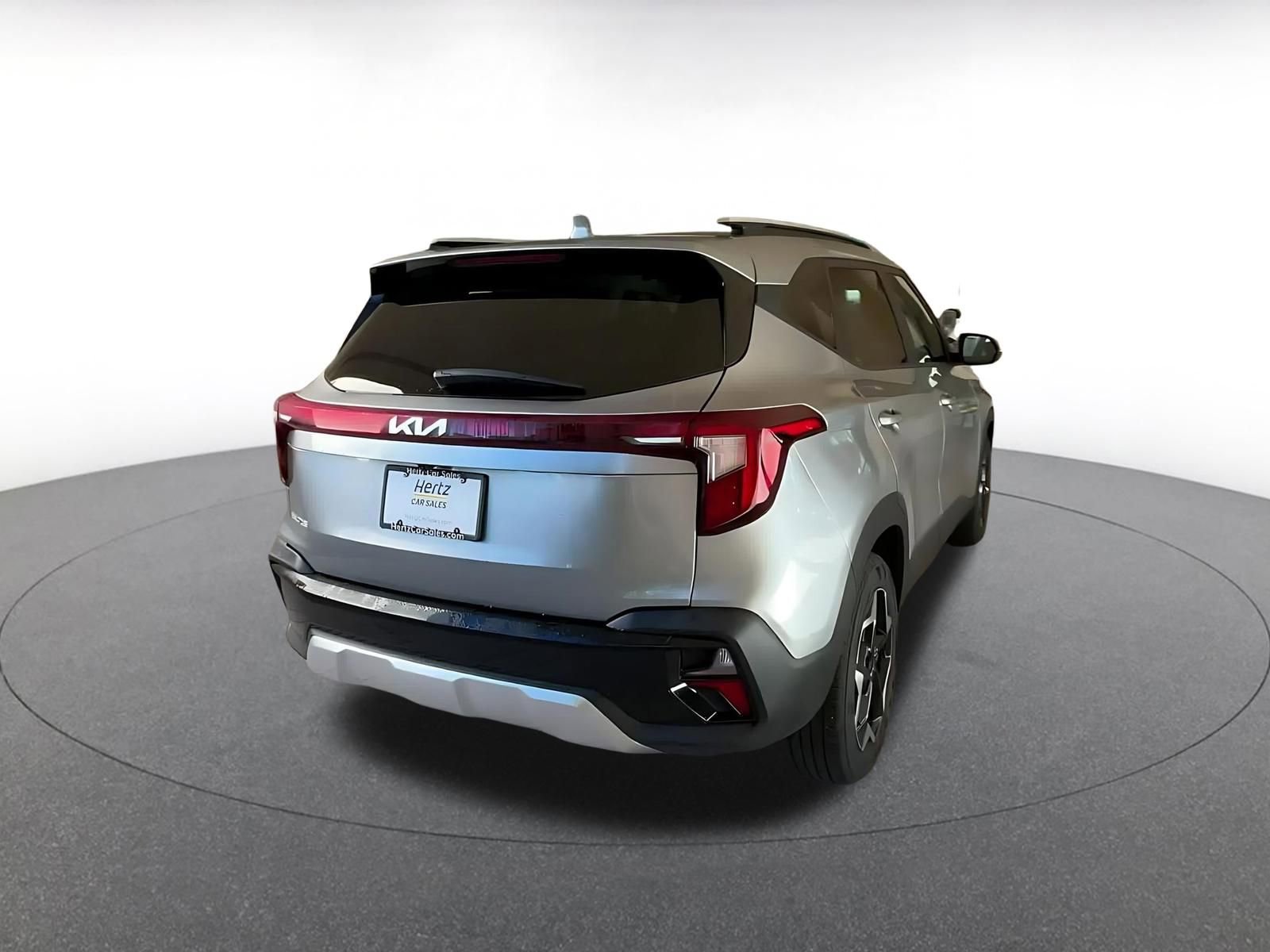 Used 2025 Kia Seltos S FWD image 14