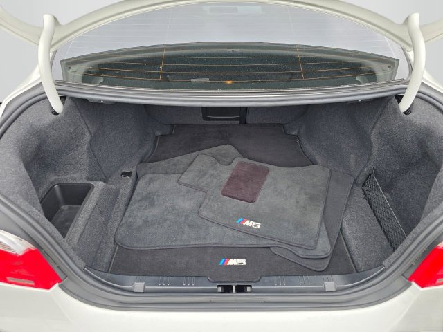 Used 2006 BMW M5 RWD image 14