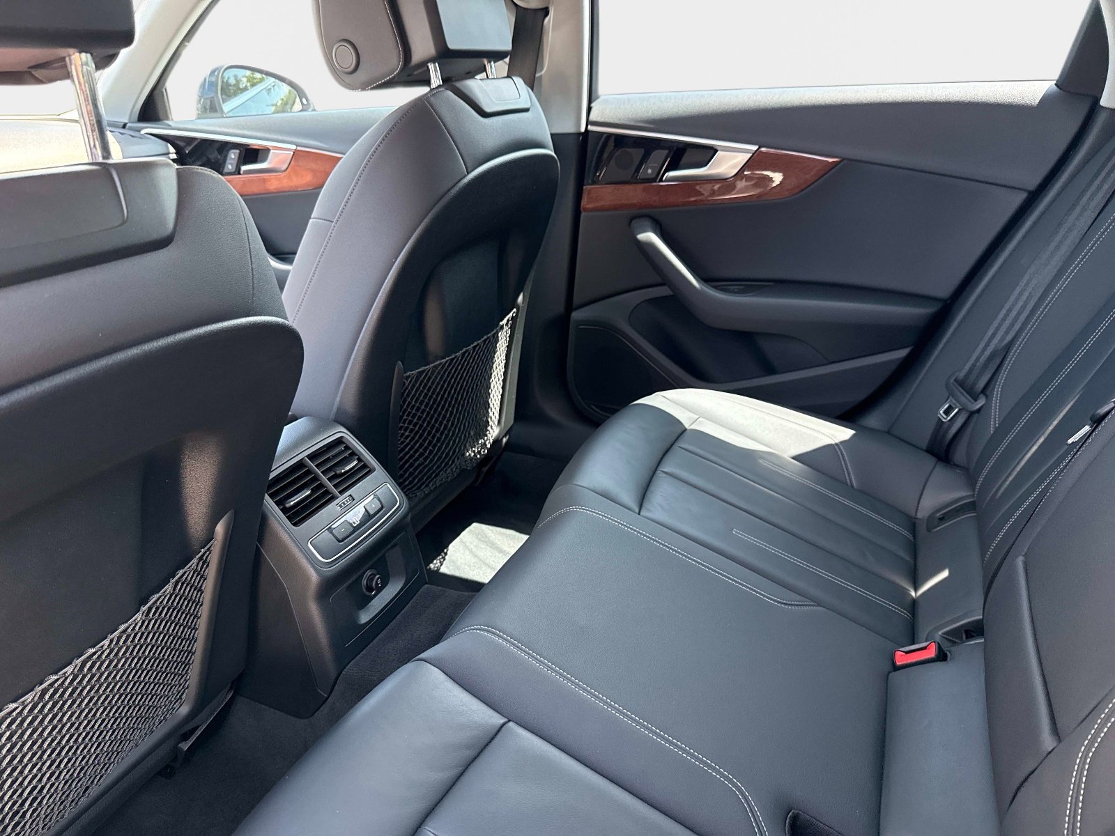 Used 2020 Audi A4 2.0T Premium w/ Convenience Package FWD image 14