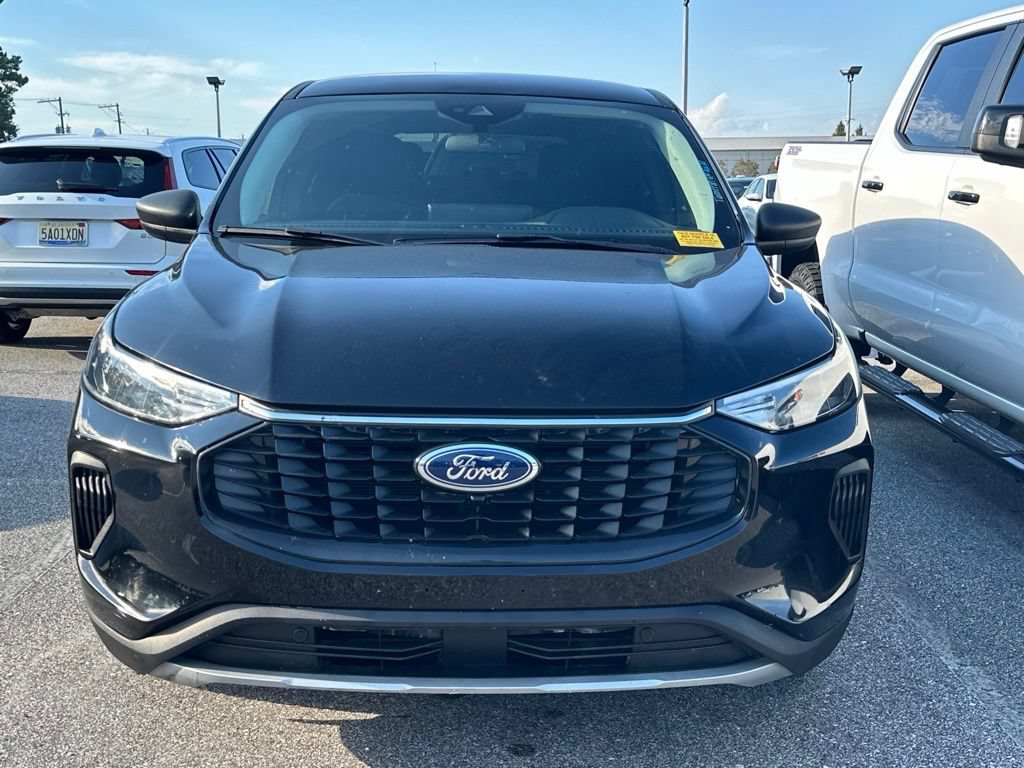 Used 2024 Ford Escape Active w/ Tech Pack #1 FWD image 2