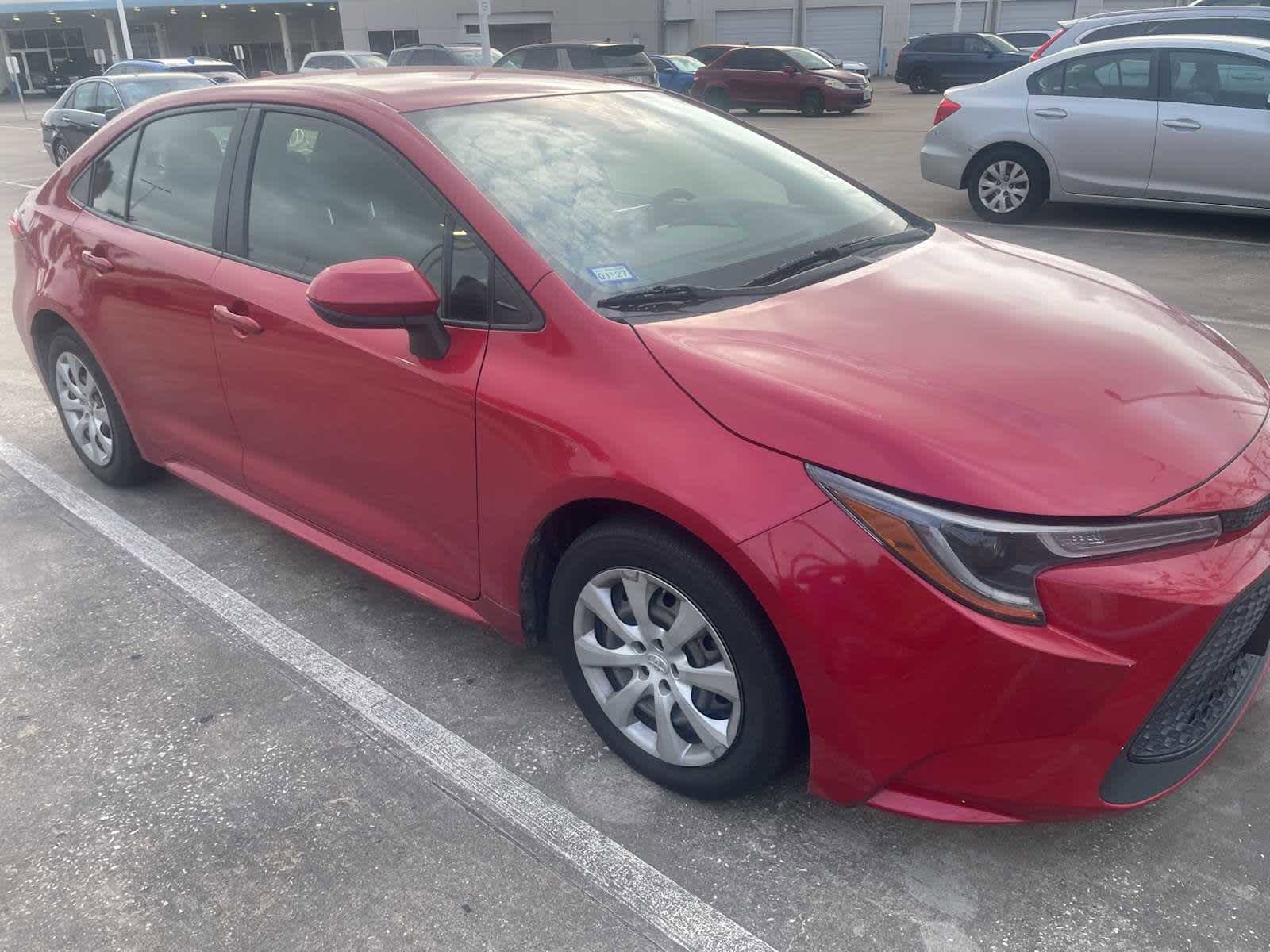 Used 2021 Toyota Corolla LE FWD image 4