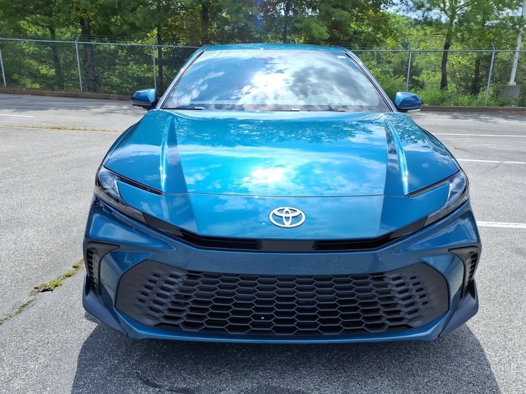 Used 2026 Toyota Camry SE w/ Convenience Package FWD image 4