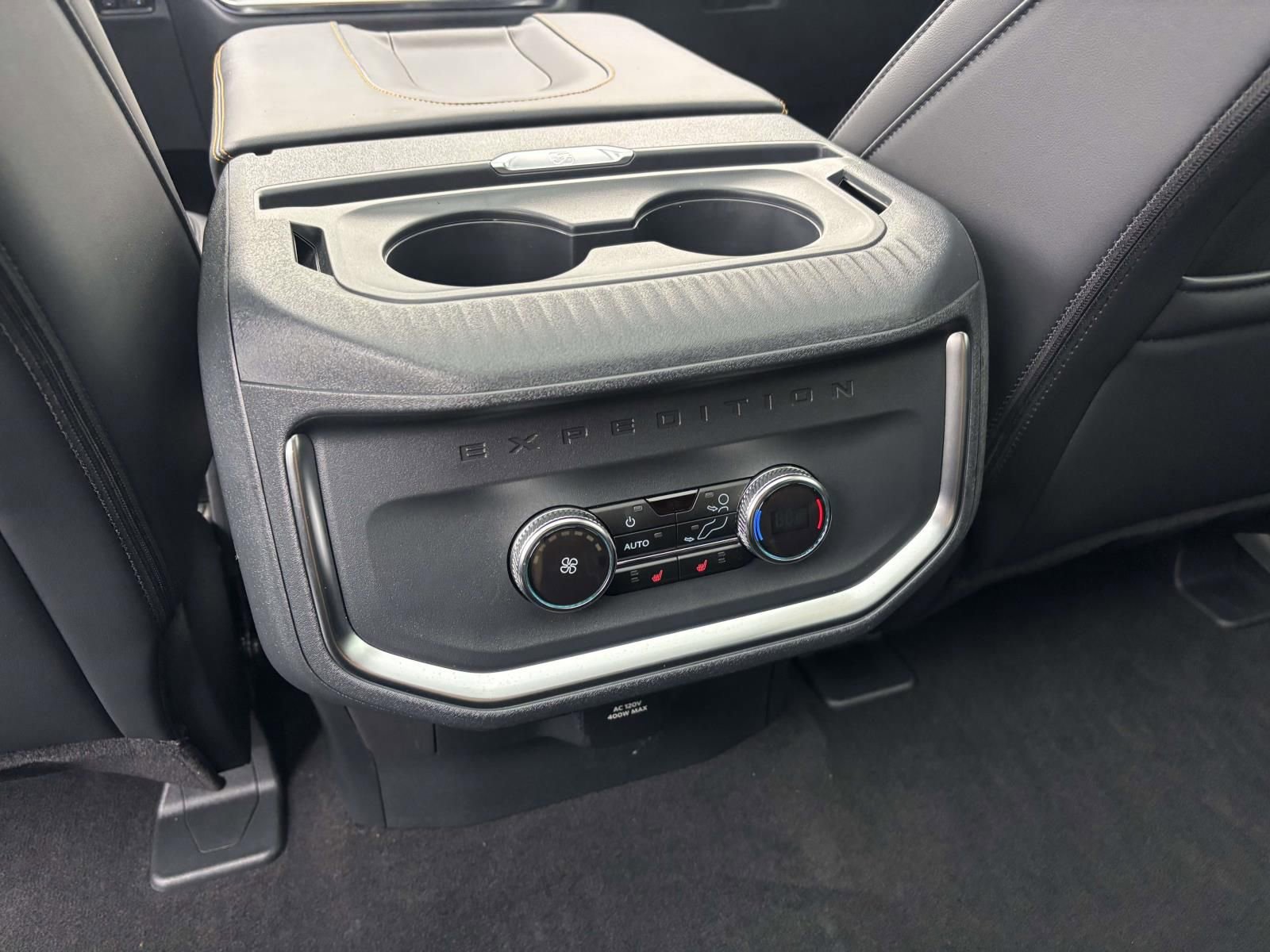 Used 2025 Ford Expedition Tremor image 34