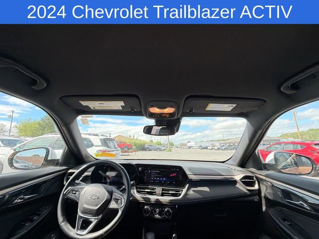 Used 2024 Chevrolet TrailBlazer ACTIV w/ Convenience Package AWD/4WD image 12